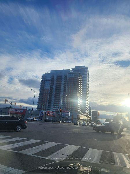 home for lease on 707-215 Queen Street E