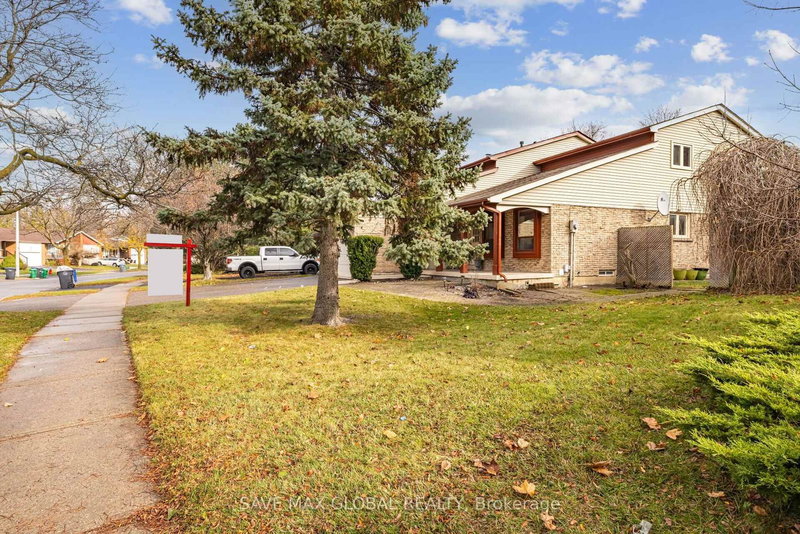 67 Massey St, Brampton, L6S 3A3 | Image 3