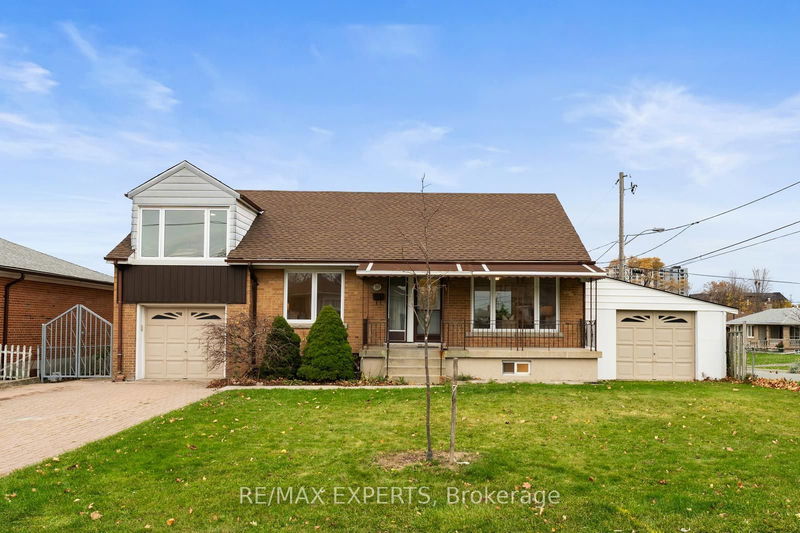 home for lease on Upper-10 Fleetwood Avenue