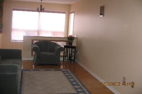 102 Bunchberry Way, Brampton, L6R2E8 | Image 2