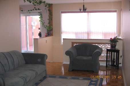 102 Bunchberry Way, Brampton, L6R2E8 | Image 3