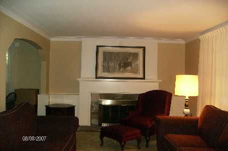 6833 Second Line W, Mississauga, L5W1M8 | Image 2