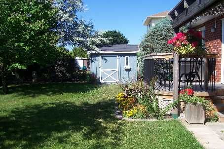 8 Passmore Ave, Orangeville, L9W4E2 | Image 2