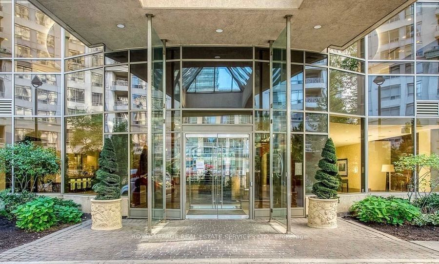 Condo leased at 1903-3880 Duke of York Boulevard, Mississauga, City Centre, L5B 4M7 - MLS: W11821484