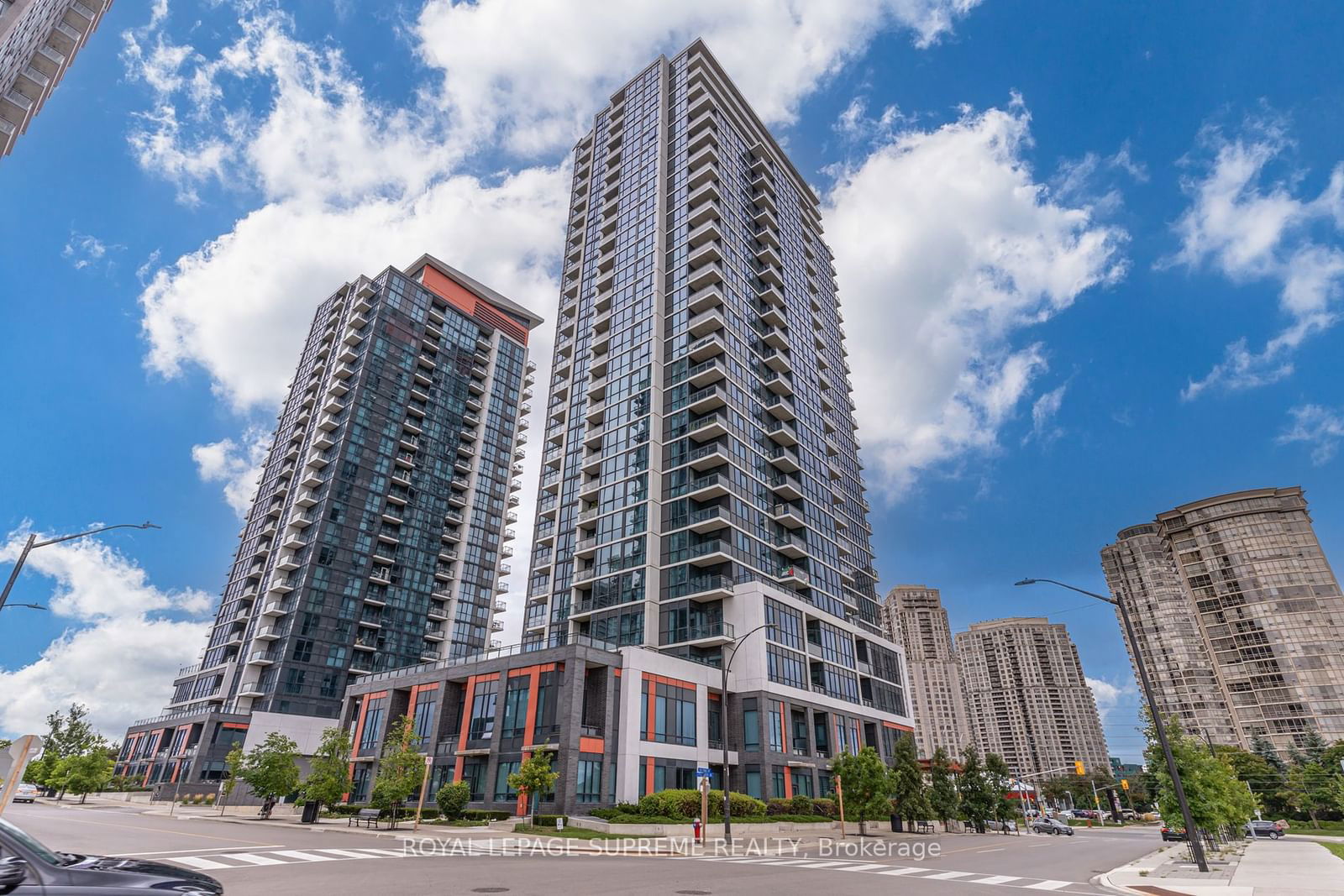 Condo sold at 1710-75 Eglinton Avenue, Mississauga, Hurontario, L5R 0E5 - MLS: W11821615