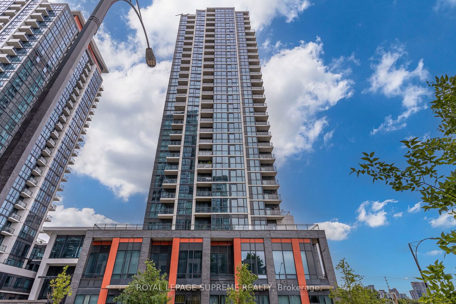 Condo sold at 1710-75 Eglinton Avenue, Mississauga, Hurontario, L5R 0E5 - MLS: W11821615