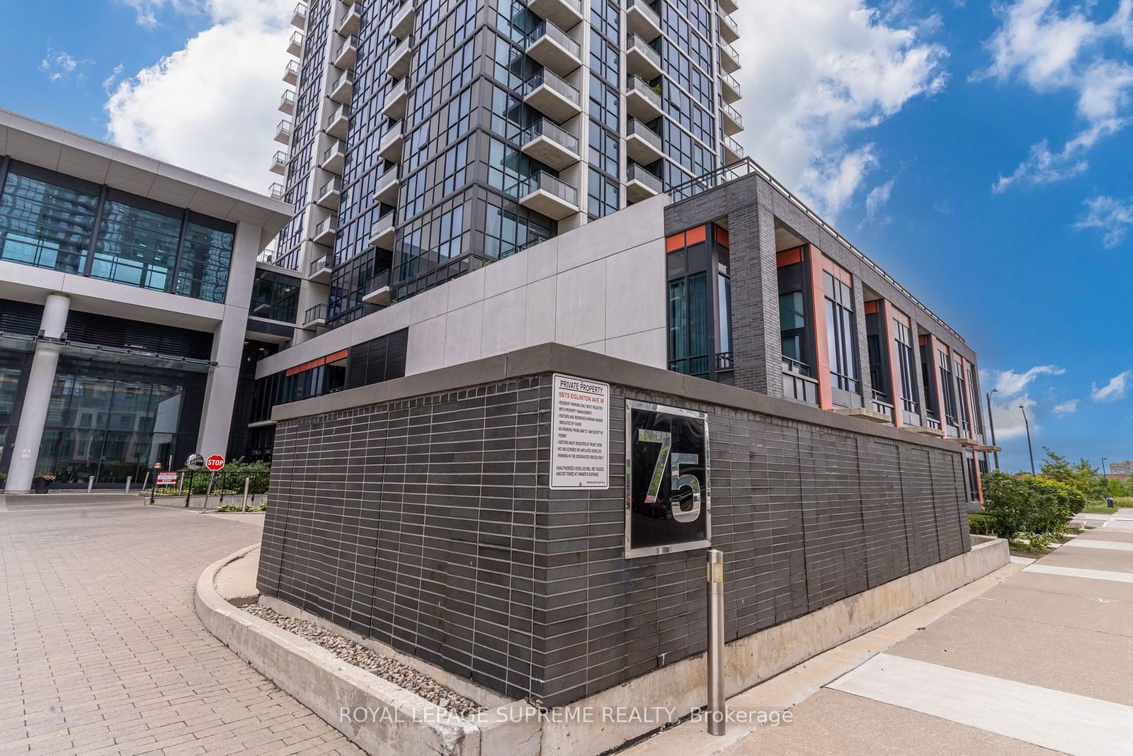 Condo sold at 1710-75 Eglinton Avenue, Mississauga, Hurontario, L5R 0E5 - MLS: W11821615