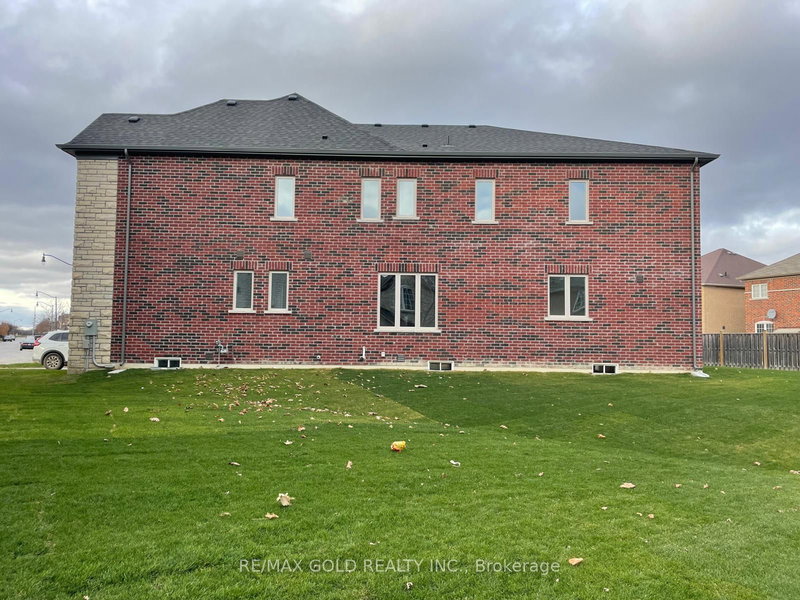 31 Dolomite Dr, Brampton, L6P 4R6 | Image 3