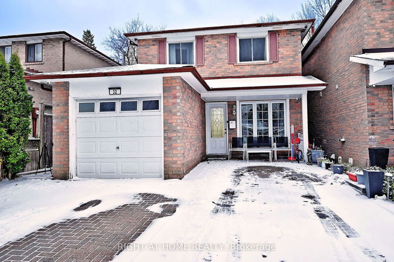 32 Barrington Cres, Brampton, Ontario (MLS W11821989)