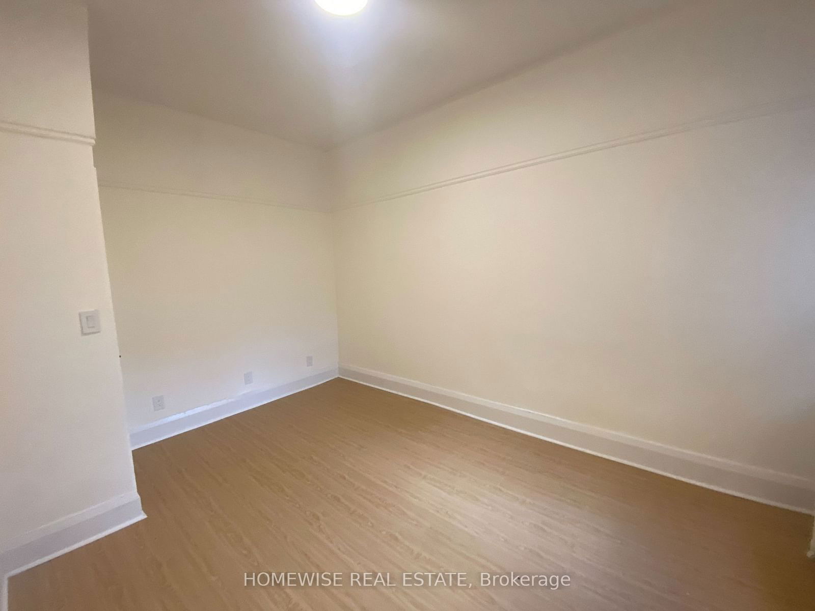 Room leased at 2 RM1-1542 King Street, Toronto, South Parkdale, M6K 1J6 - MLS: W11823742