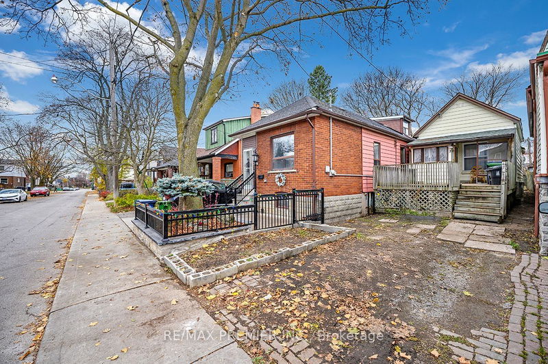 20 Howick Ave, Toronto, Ontario (MLS W11824571)