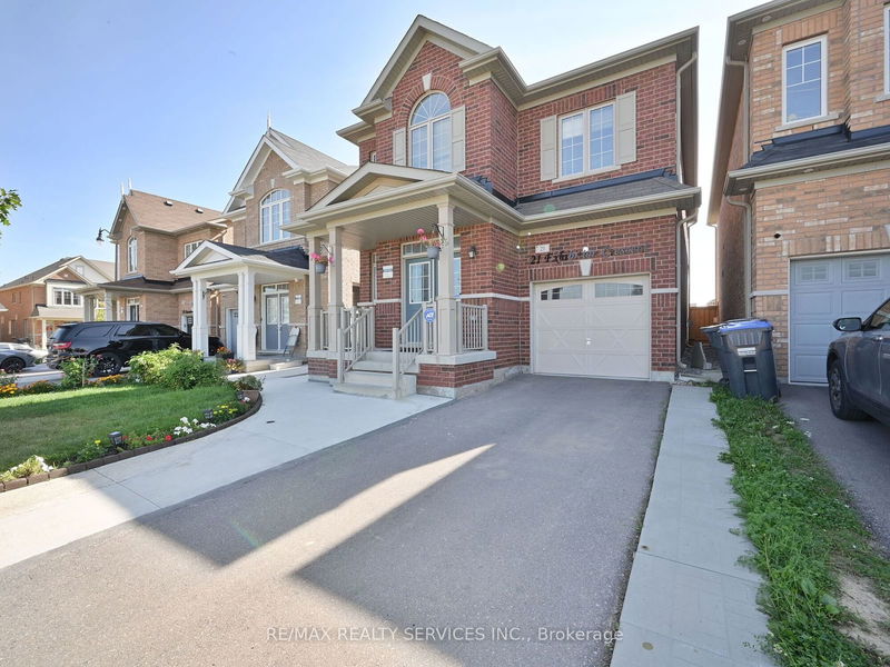 home for lease on 21 Exhibition Crescent