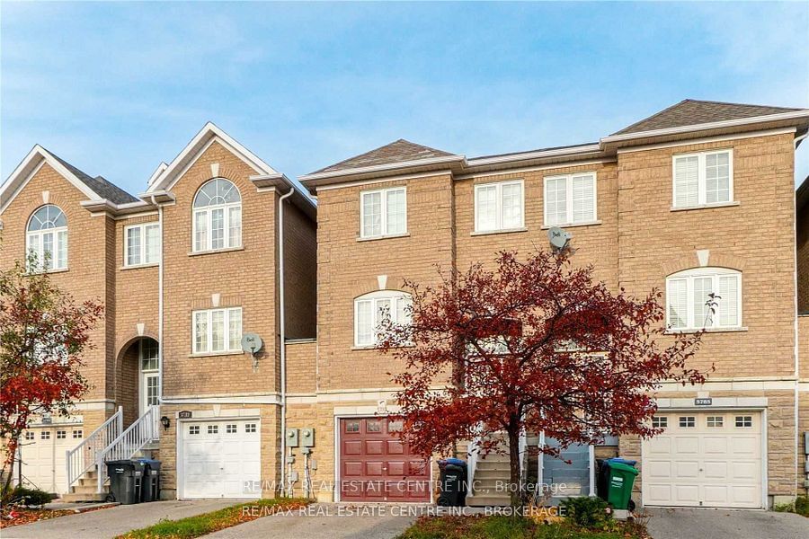 Townhouse leased at 5787 Tiz Road, Mississauga, Hurontario, L5R 0B4 - MLS: W11825135