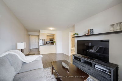 Unit 812 — 2365 Central Park Dr, Oakville - Uptown Core image-0-3