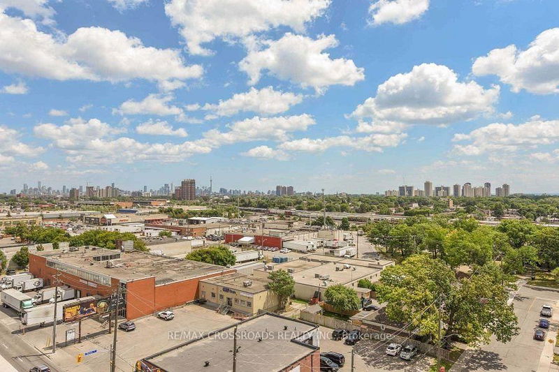 home for lease on 1003-2300 St Clair Avenue W