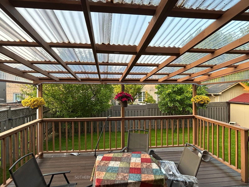 Room #A - 5959 Foxbridge Pl, Mississauga, L5M 6K5 | Image 3