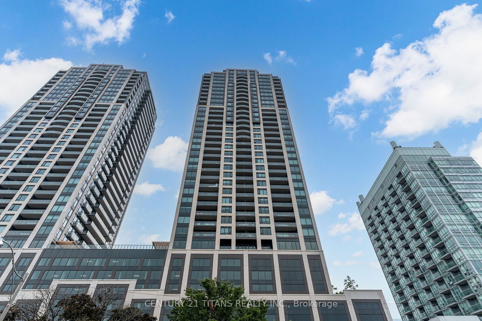 Condo sold at 4010-1926 Lakeshore Boulevard, Toronto, High Park-Swansea, M6S 1A2 - MLS: W11881594