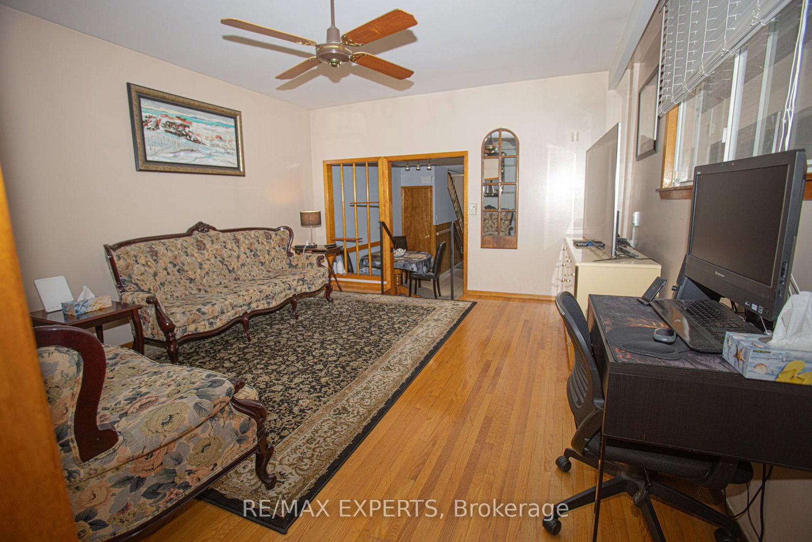 Listing Image 9