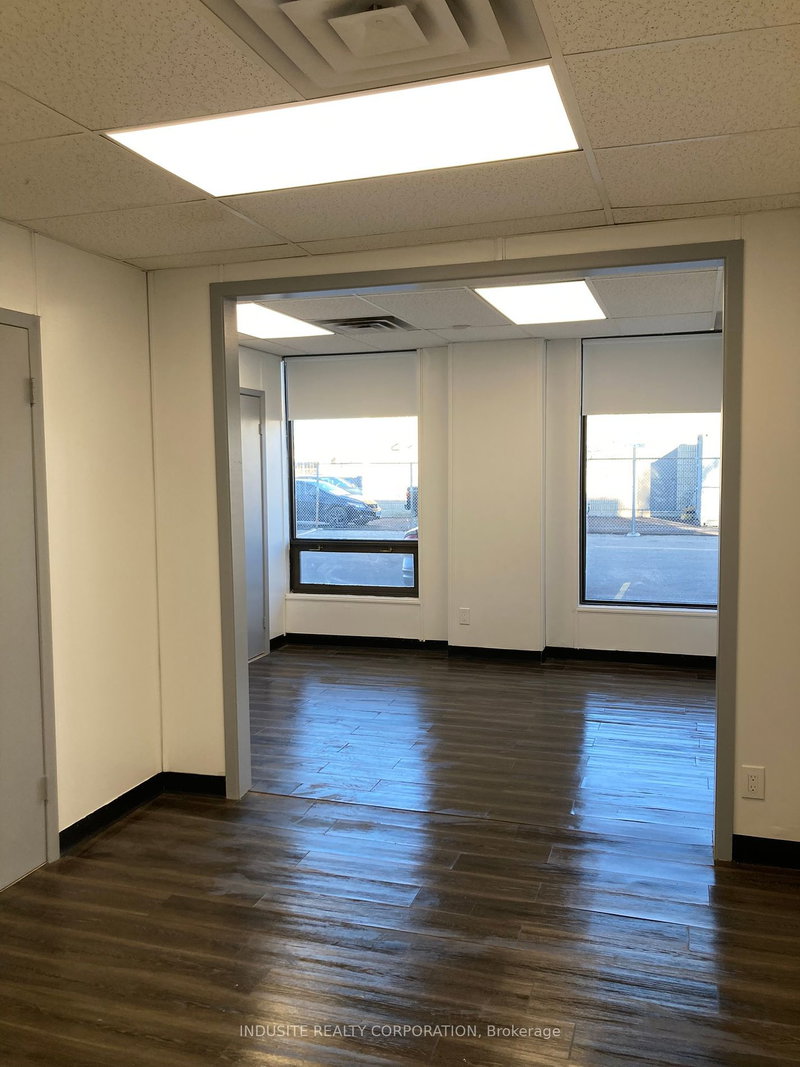 1A - 24 Brydon Dr, Toronto, M9W 5R6 | Image 2