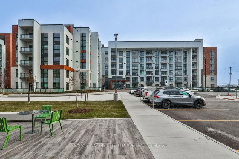 home for lease on 201-480 Gordon Krantz Avenue