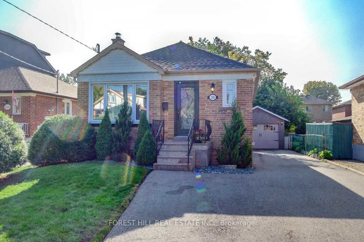 Detached House leased at 230 Beta Street, Toronto, Alderwood, M8W 4H8 - MLS: W11883752