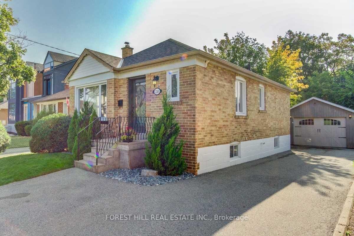 Detached House leased at 230 Beta Street, Toronto, Alderwood, M8W 4H8 - MLS: W11883752