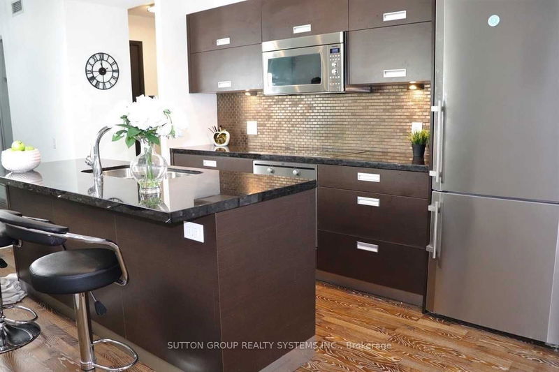 home for sale on 1807-88 Park Lawn Road