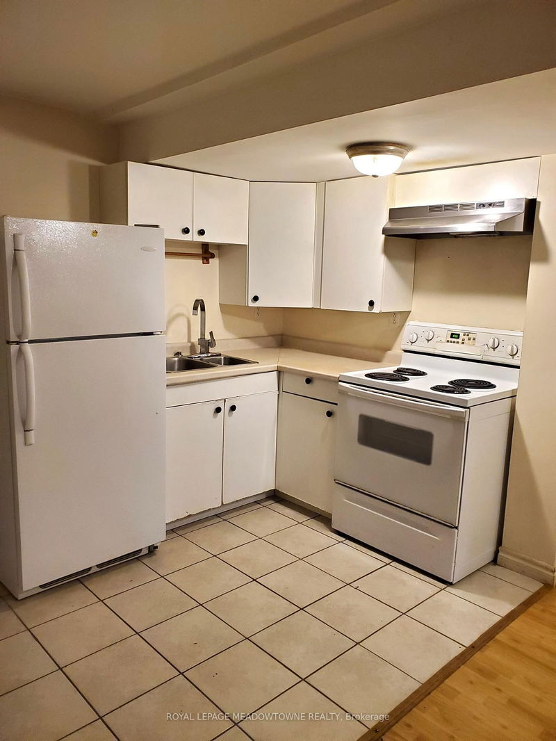 Unit BSMT — 794 Khan Cres, Mississauga - East Credit image-0-0
