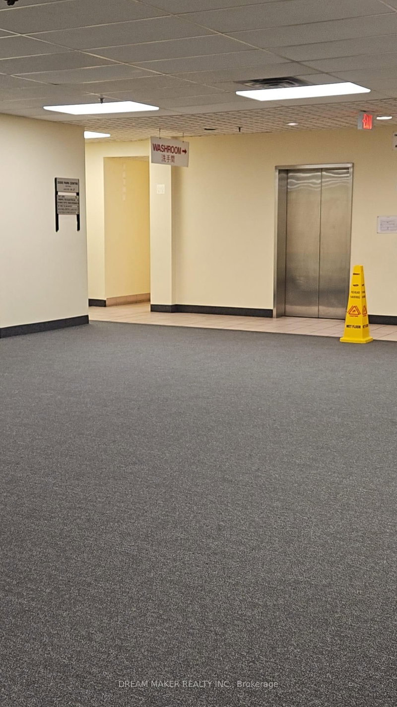 309 - 1550 South Gateway Rd, Mississauga, L4W 5G6 | Image 3