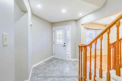 11 Burnhope(upper level) Dr, Brampton - Northwood Park image-0-3