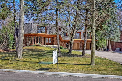 44 Pheasant Lane, Toronto - Princess-Rosethorn image-0-1