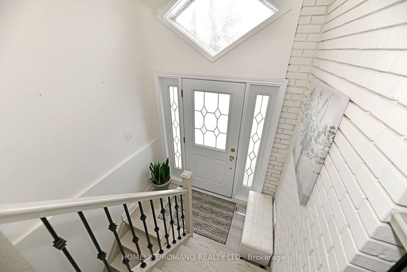 58 Hisey Cres, Toronto, M3N 1V1 | Image 2