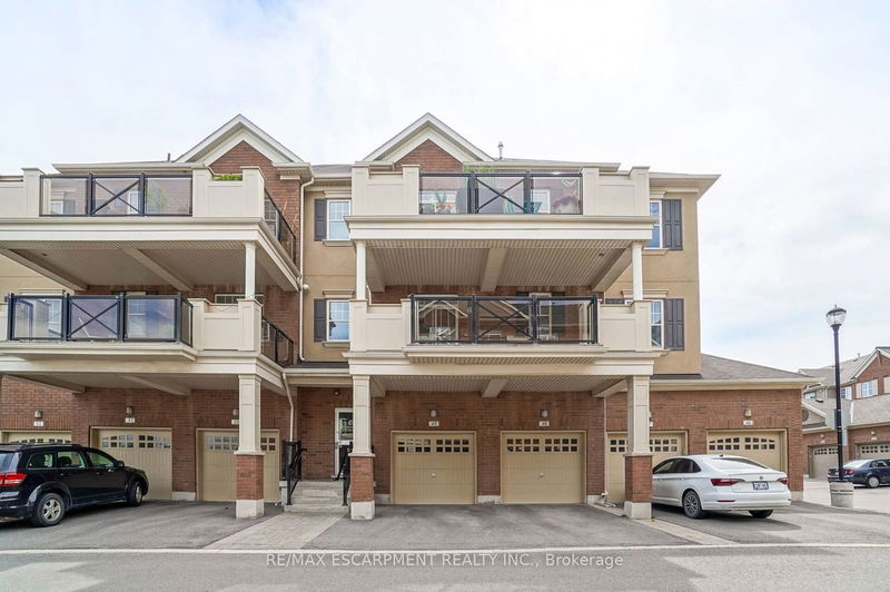 home for lease on 211-263 Georgian Drive