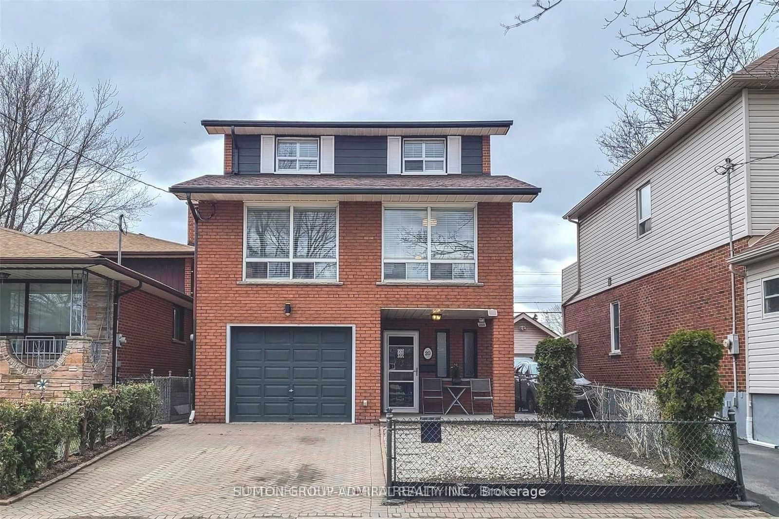 Detached House leased at BSMT-20 Rothsay Avenue, Toronto, Stonegate-Queensway, M8Z 4M1 - MLS: W11887631