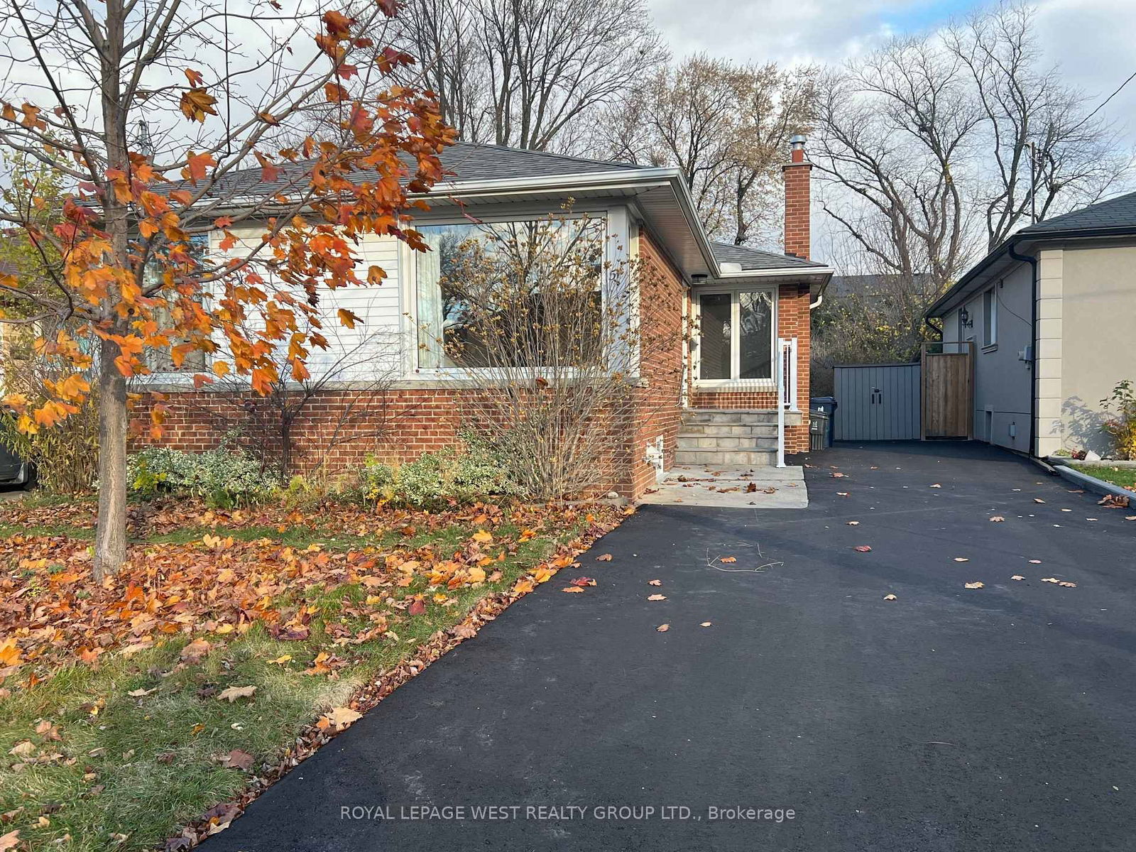 Detached House for lease at Lower-51 Fairlin Drive, Toronto, Islington-City Centre West, M9B 4J4 - MLS: W11888079