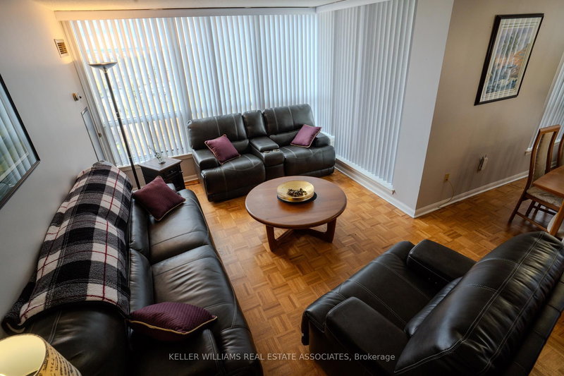 1112 - 12 Laurelcrest St, Brampton, L6S 5Y4 | Image 3