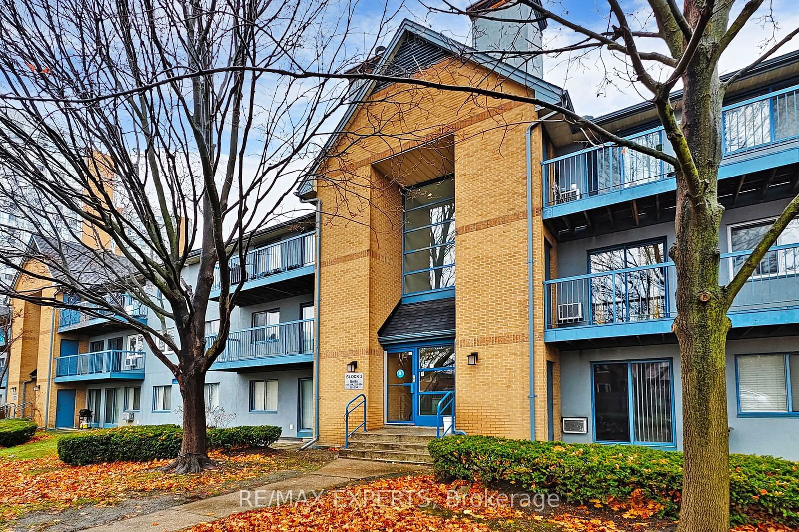 Condo for lease at 322-65 Trailwood Drive, Mississauga, Hurontario, L4Z 3L1 - MLS: W11889042