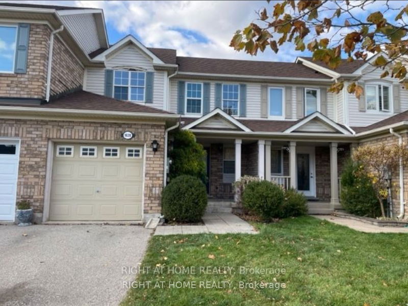 home for lease on 1628 Stover Crescent