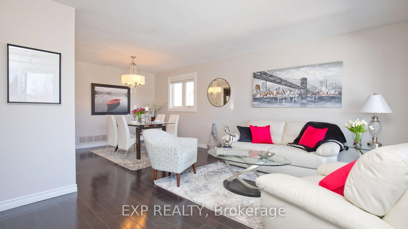 38 Panorama Cres, Brampton, L6S 3T9 | Image 3