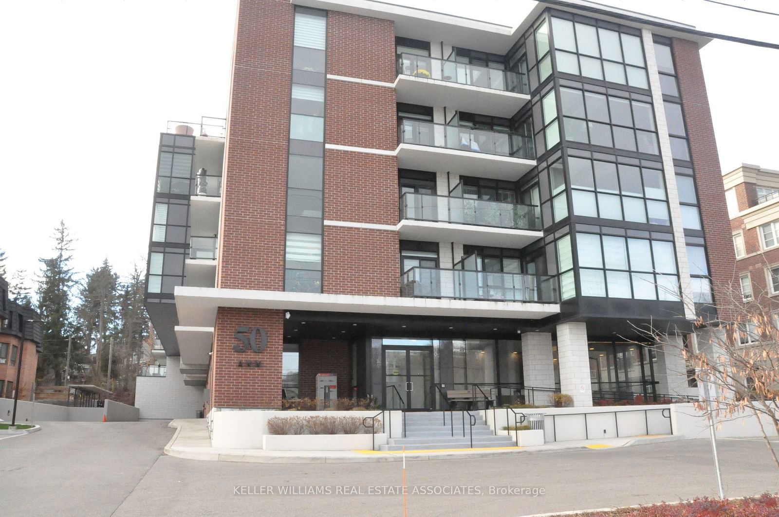 Condo leased at 212-50 Ann Street, Caledon, Bolton West, L7E 1B9 - MLS: W11890420