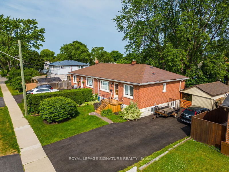 1306 Leighland Rd, Burlington, Ontario (MLS W11890430)