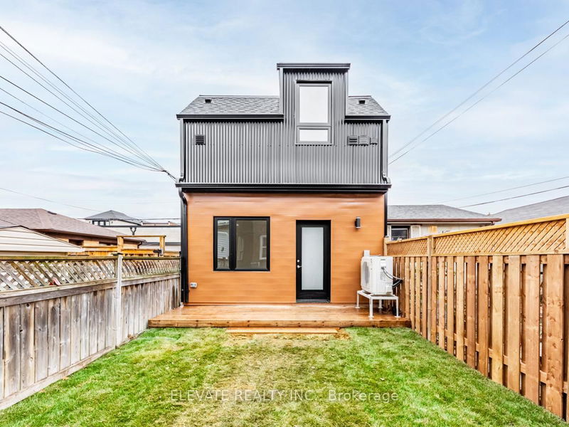 home for lease on 3-139 Harvie Avenue