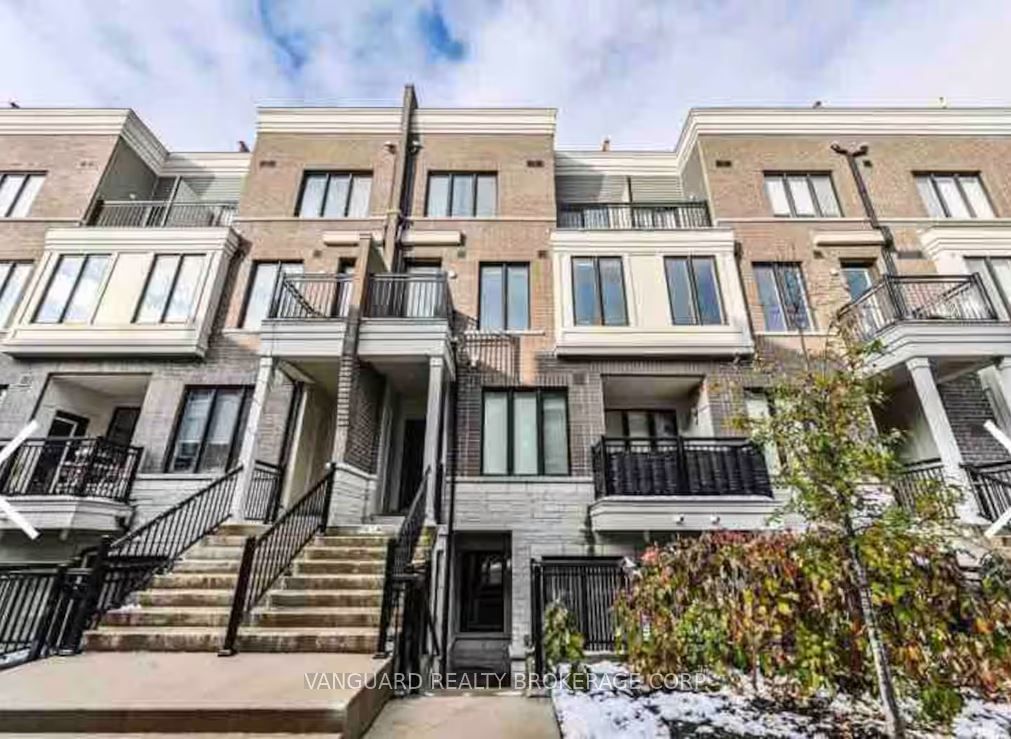 Townhouse for lease at 20-150 Long Branch Avenue, Toronto, Long Branch, M8W 0A9 - MLS: W11891031