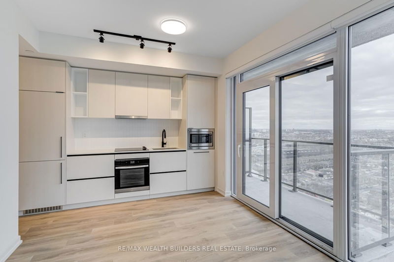 home for lease on 2407-1285 Dupont Street