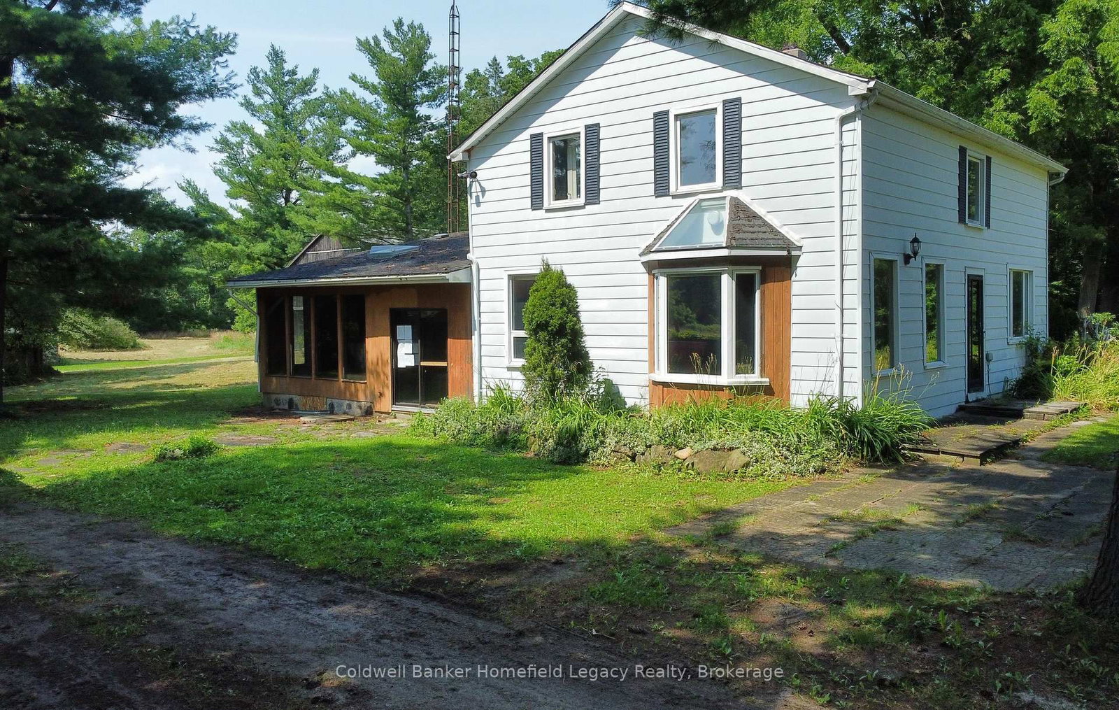Listing Image 4