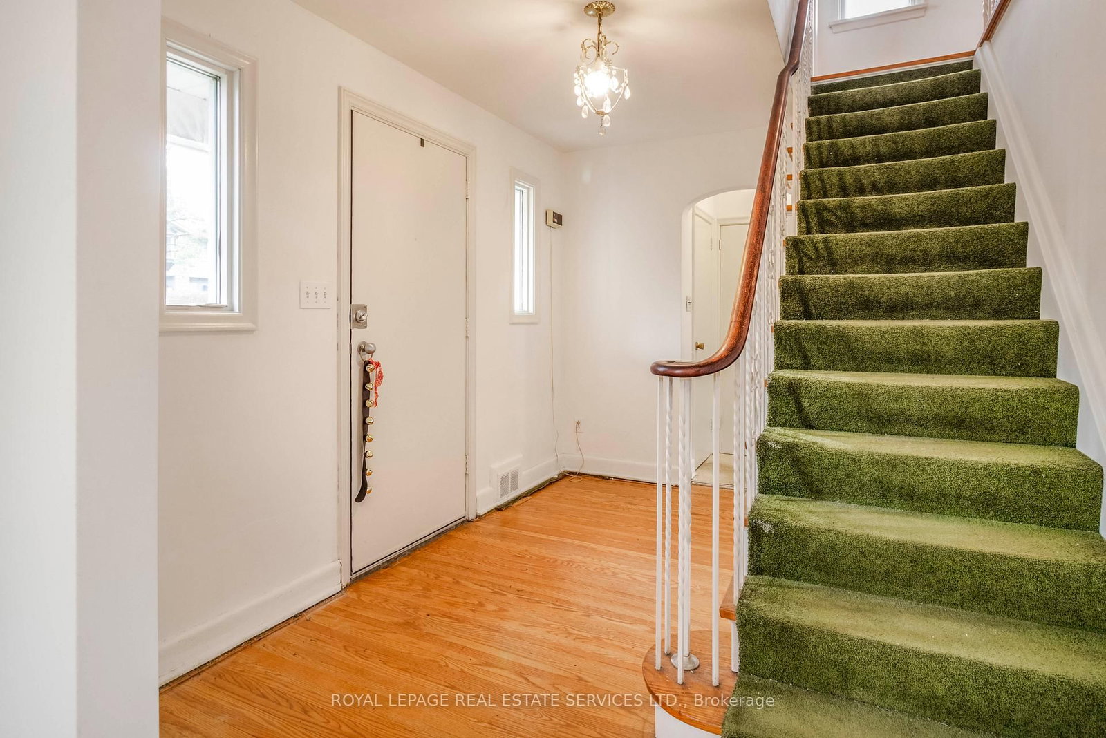 Listing Image 3