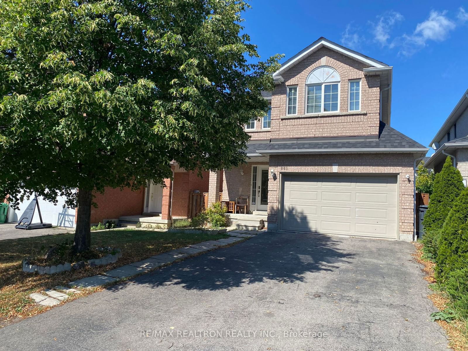 Detached House leased at 881 Escobar Crescent, Mississauga, East Credit, L5V 2S6 - MLS: W11892524