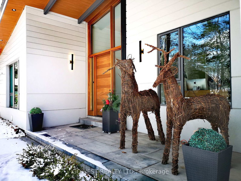 344 Dalewood Dr, Oakville, L6J 4P5 | Image 3