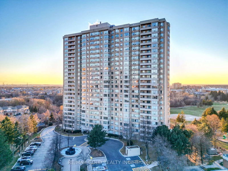 home for sale on 1909-30 Malta Avenue