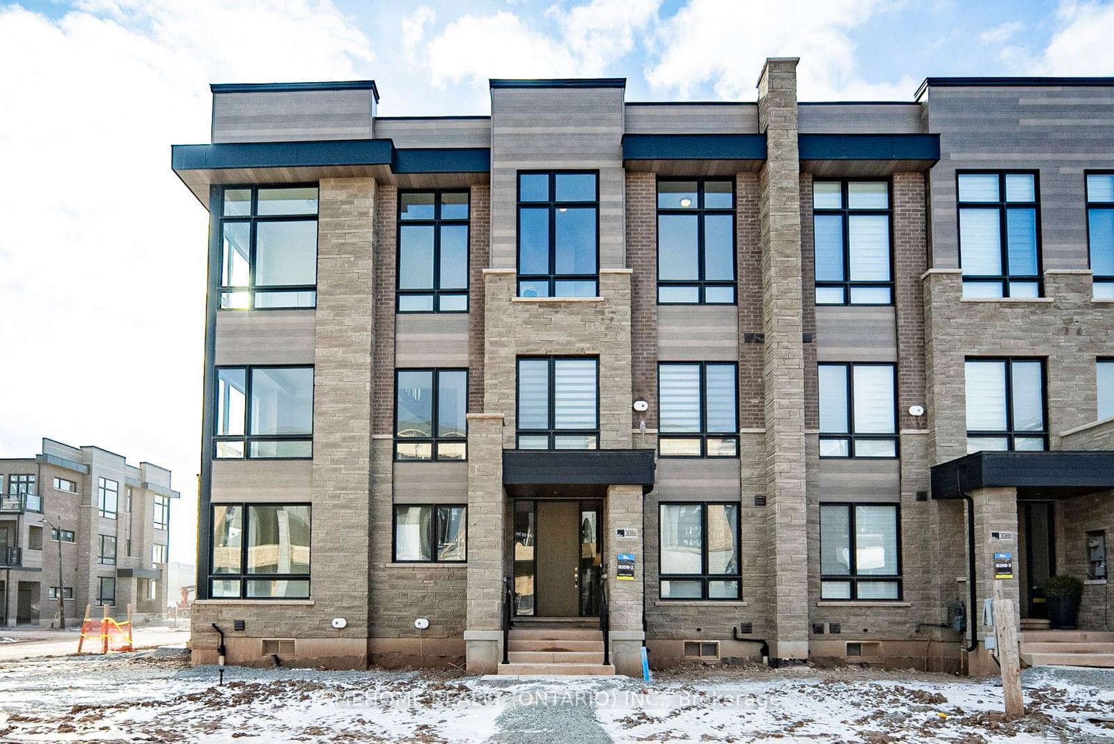 Townhouse leased at 3086 Perkins Way, Oakville, 1010 - JM Joshua Meadows, L6H 7Z4 - MLS: W11894577